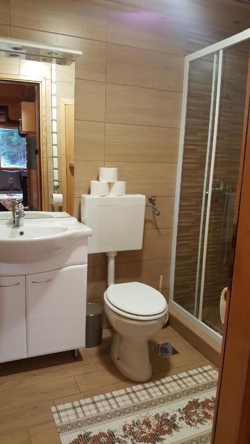 Holiday Home Prdelanca Luce Екстер'єр фото